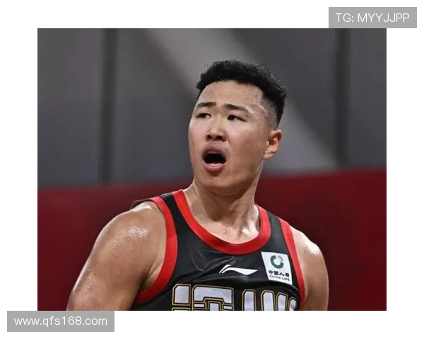 贺希宁荣膺本赛季CBA常规赛MVP